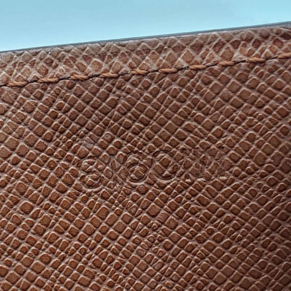Louis Vuitton Pochette Monnaie Monogram Wallet - Picture 9 of 16